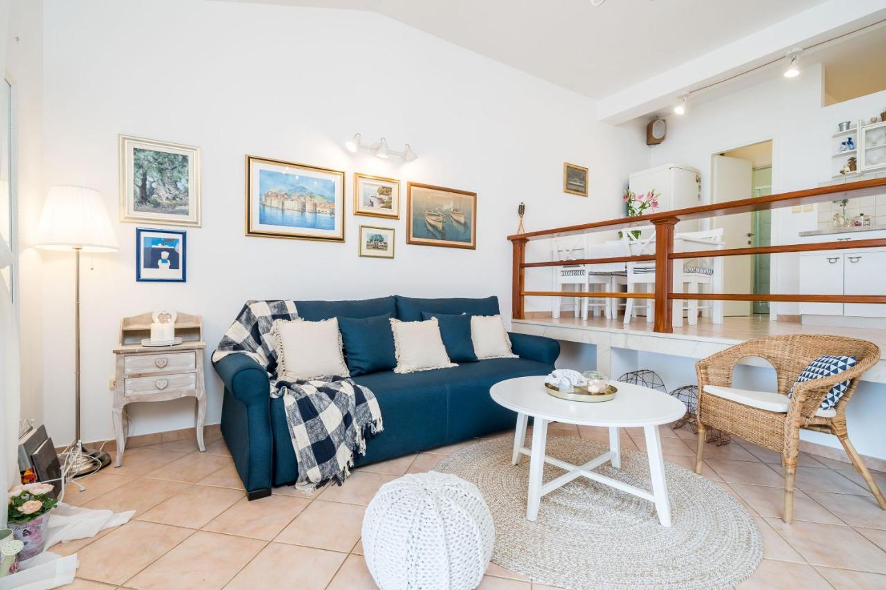 Apartments Ratac Lobrovic With Private Beach And Beautiful Sunset 슬라노 외부 사진