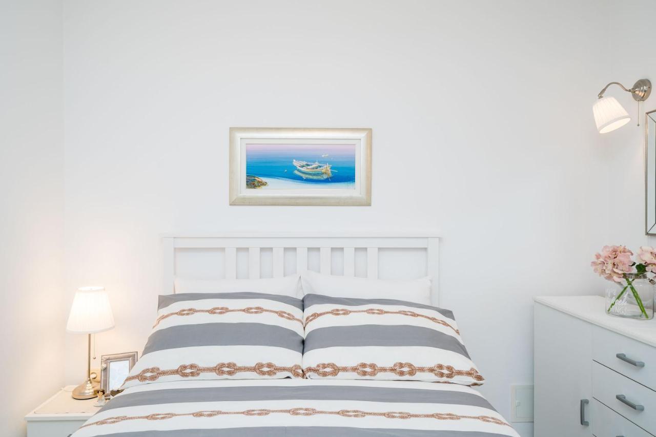 Apartments Ratac Lobrovic With Private Beach And Beautiful Sunset 슬라노 외부 사진