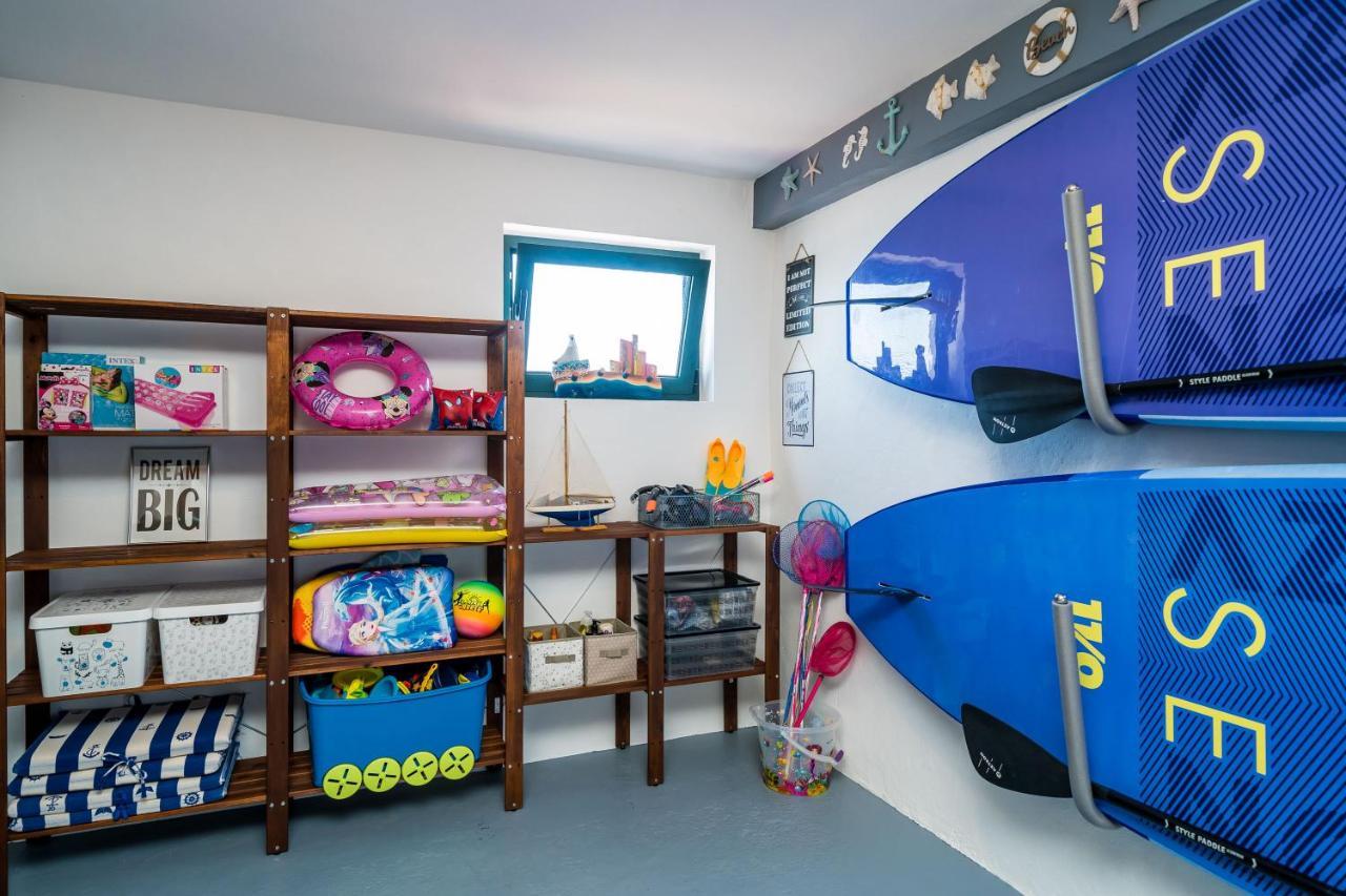 Apartments Ratac Lobrovic With Private Beach And Beautiful Sunset 슬라노 외부 사진