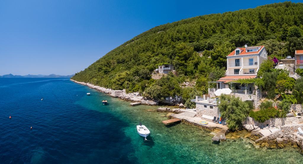 Apartments Ratac Lobrovic With Private Beach And Beautiful Sunset 슬라노 외부 사진